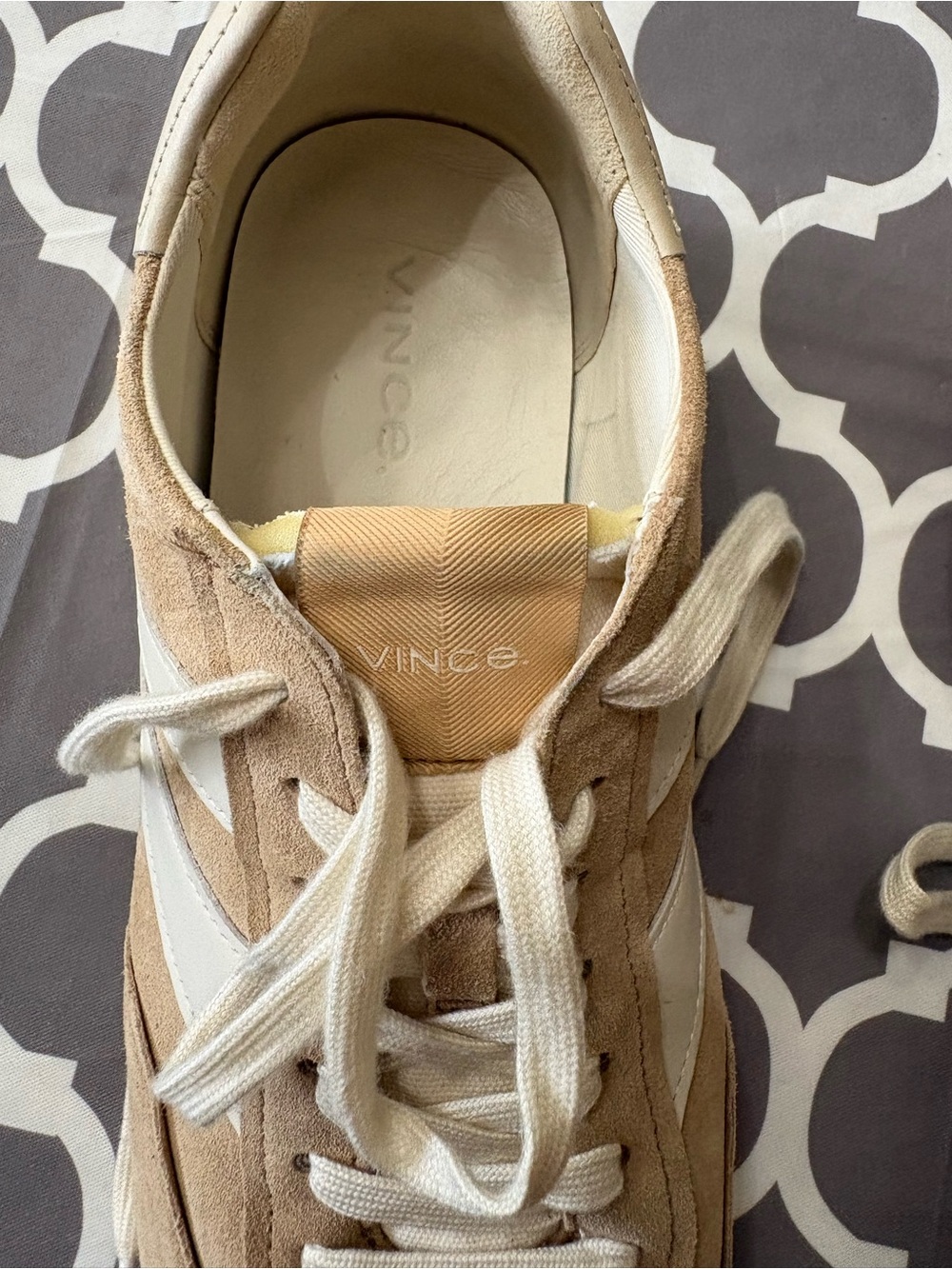 Vince Oasis Runner tan suede sneakers - Picture 10 of 15